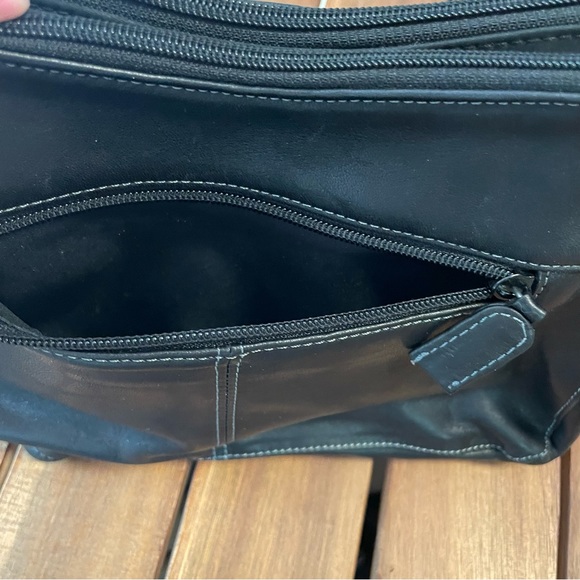 Tignanello black leather three-compartment shoulder bag - Picture 6 of 10